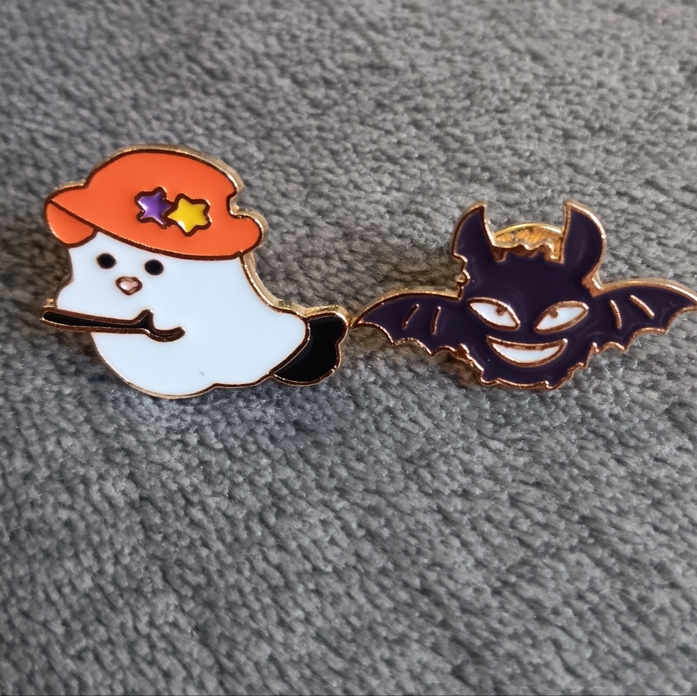 Cute Happy Ghost & Devious Bat Metal Enamel Pin Set, Witchy Haunted Halloween